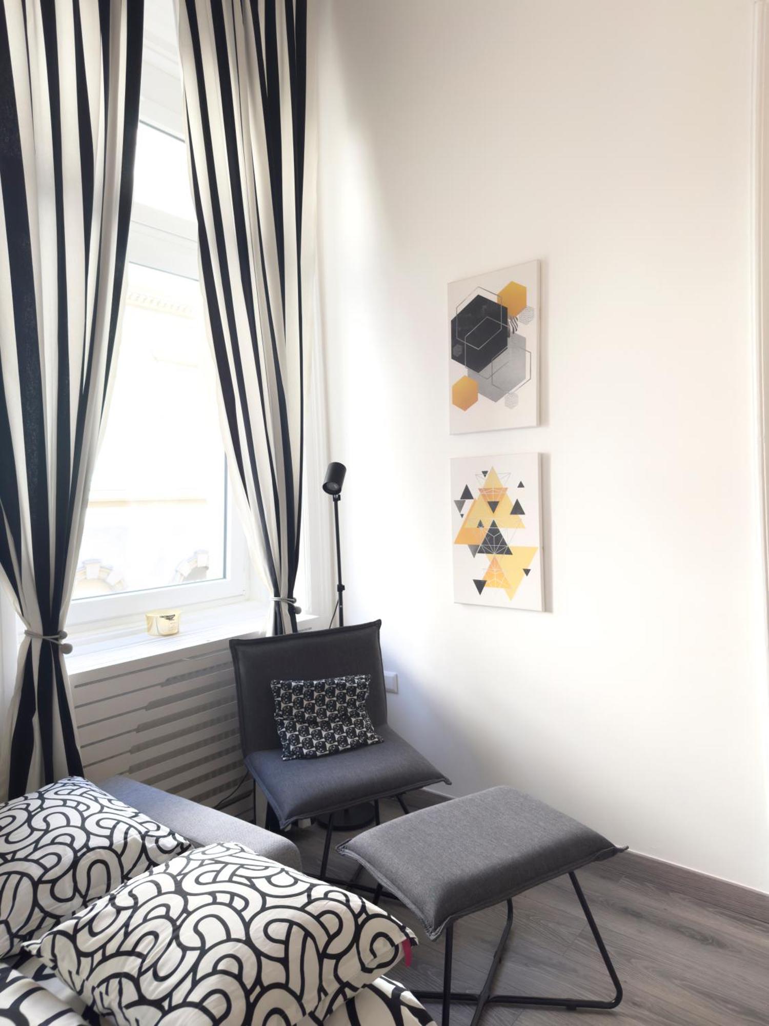 R&R Central Apartment Budapest Exteriör bild