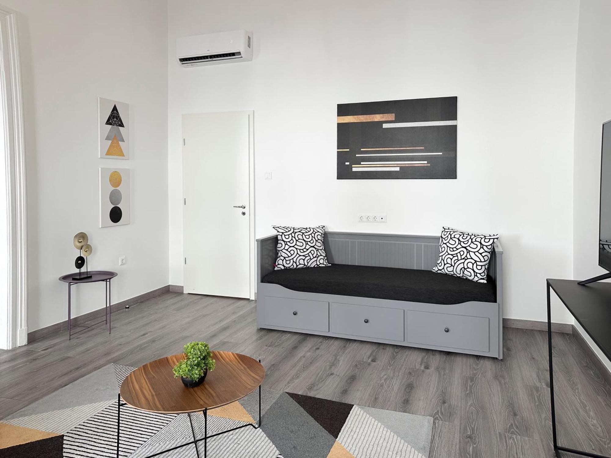 R&R Central Apartment Budapest Exteriör bild